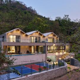 SaffronStays Pickle & Play