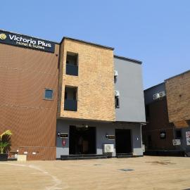 Victoria Plus Hotel & Suites, hôtel à Okpanam