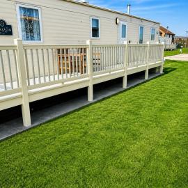 Beachside 3 Bed Caravan with Deck & Outside Seating Mablethorpe