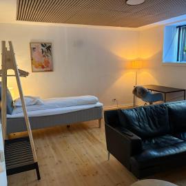 Lille Skovgaarden ved parken med gratis parkering