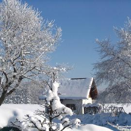 Alluring Holiday Home in Ubersee with Whirlpool