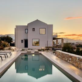 Plaka Oasis - Private Pool - Walk to Beach & Shops