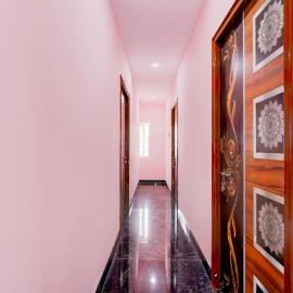 Hotel O KSR GRAND, hotelli kohteessa Maula Ali