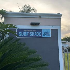 Los Machos surf shack, hotel em Ceiba