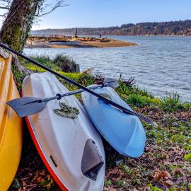 Beach Access Historic Cabin on Henderson Bay!, khách sạn ở Gig Harbor