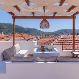 Manu's House - Refined Design, Effortless Space, Hotel in Skopelos