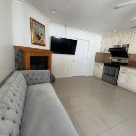 Cozy 1 Bedroom Prefect Home in East Los Angeles