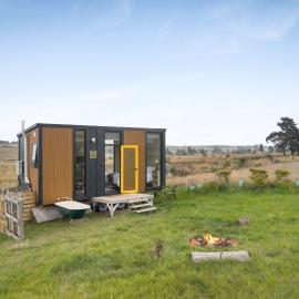 Tiny Regen Farm Stay by Tiny Away, viešbutis mieste Lawrence