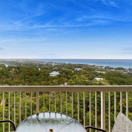 Top-Floor Studio with Ocean Views and Pool