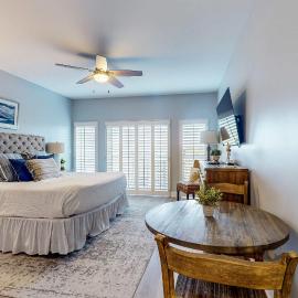 4th-Floor Condo with Shared Pool and WiFi, hotell sihtkohas Destin