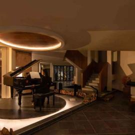 Shangri-La's Three Seasons Resort & Hotel, hotel in Shangri-La
