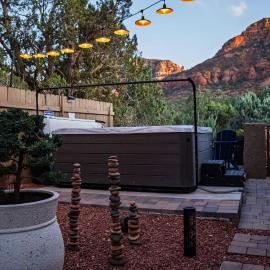Mammoth Rock Lodge-New Family Home REMODELED 2 Hot Tubs & Game Room, hotell i Sedona