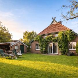 Dat Landhuus – Design-Landhaus mit Charme, hotel em Bockhorn
