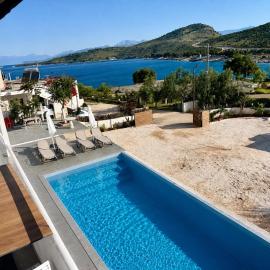 Full Moon Apartments, hotel a Ksamil