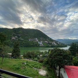 The Mount lakes, Hotel in Bhīm Tāl