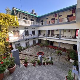 Hotel Jeetu Managed By The Bro'S Hotels, hotell i Kausani