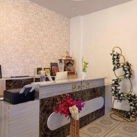 The Royal Vintage Resort, hotel a Majhola