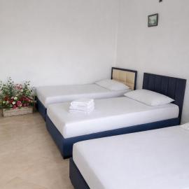 Airport Double Room, hotel in Kamëz