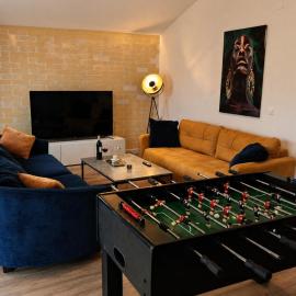 ''Bjonda'' Big Family Apt - 3 bedroom - 2 large balconies