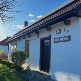 Wypoczynek Pod Akacją Tyniec, hotel en Oksa