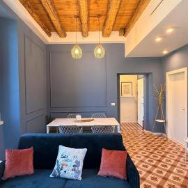 PIN House Blue - Amazing Charme, hotel a Marone