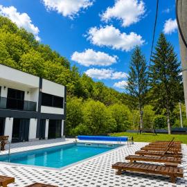 Forest View Villa, hotel i Ilijaš