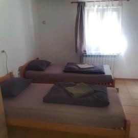 Room AIKA، فندق في تولمين