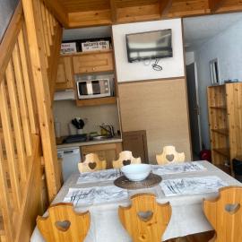 Appartement pour 6 personnes au pied des pistes au calme aux Menuires les Asters