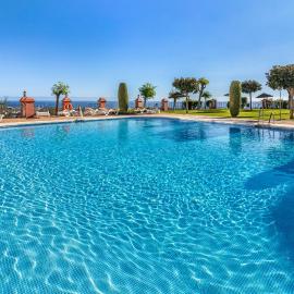 Golf Valley 3BR with Sea Views 184 sqm, hotel a Benahavís