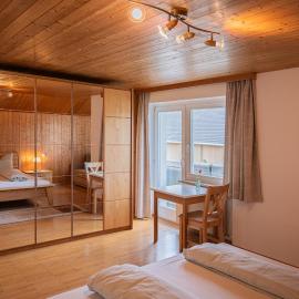 Wohnung Annelies - Hof 280 Lingenau, khách sạn ở Lingenau