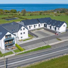 Glynllifon 5, Hotel in Llanallgo