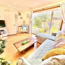 Cosy Crinan Cottage - Pet Friendly, Wetroom, Garden