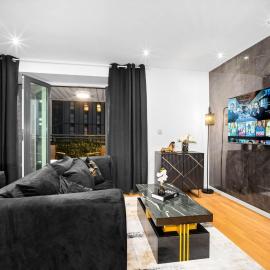 Stylish City Centre 2 Bed Apartment - Terrace - Parking 1001M