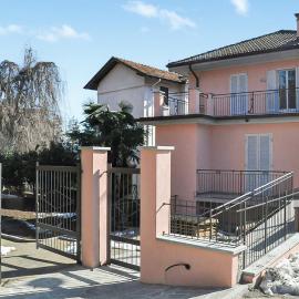 3 Bedroom Nice Apartment In Stresa