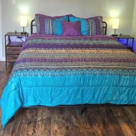 Tiny Palace - 1-Bedroom Apartment - Multi-Week Stay - Pool - Washer-Dryer - Dog-friendly with fee for 1 Family Pet
