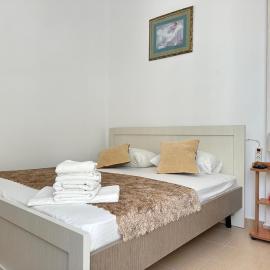 M&A Apartment's