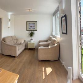 Two Floor Flat in Town Center, hotelli kohteessa Kenilworth