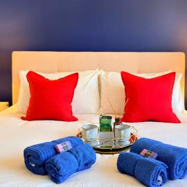Super-King Room Tobermory with shared bathroom