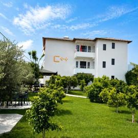 Hotel Vila C plus plus