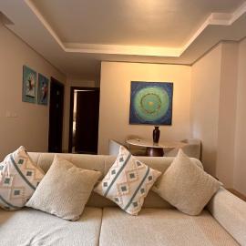 شقة مودرن بابراج زد الشيخ زايد, hotel di Sheikh Zayed