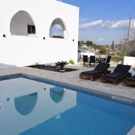 Villa Pano Salamina, Hotel in Ambelákia
