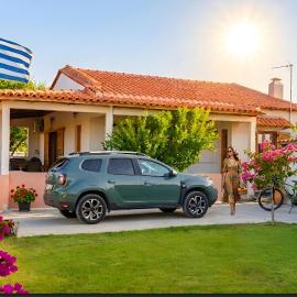 Peach Pine House - Escape Near City, Beach and Athens Airport, Hotel in Artemida