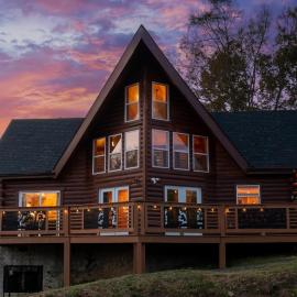 Charming Mountain Dream PrimeLocation Sleeps 8، فندق في سيفيرفيل