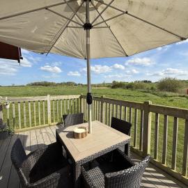 Lunas Lodge, 2 bedrooms with ensuites, parking nearby, 2 dogs welcome, hótel í Reighton