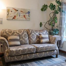 Fairy Hollow Cottage, hotel in Kesh