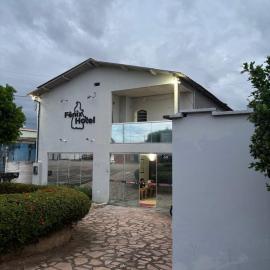 Fênix Hotel Colinas do Tocantins, hotel v destinaci Colinas do Tocantins