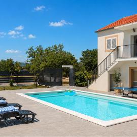 Amazing Home In Dugobabe