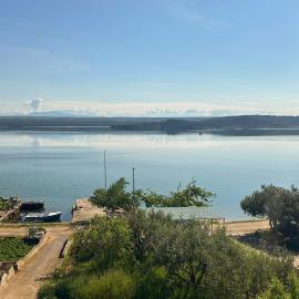 Beautiful Apartment In Raslina With Wifi, hotel i Raslina