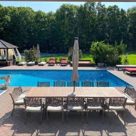 Hamptons 9BD MEGA Compound w POOL TENNIS BBALL NIGHTCLUB, hotel v destinaci Sag Harbor