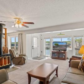 Ozark Get-Away Lakefront Condo with Boat Slip
